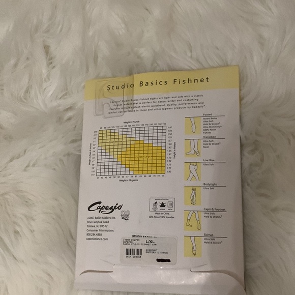 Capezio Fishnets - Caramel / Light Brown - Size L/XL - BRAND NEW! - Picture 2 of 3